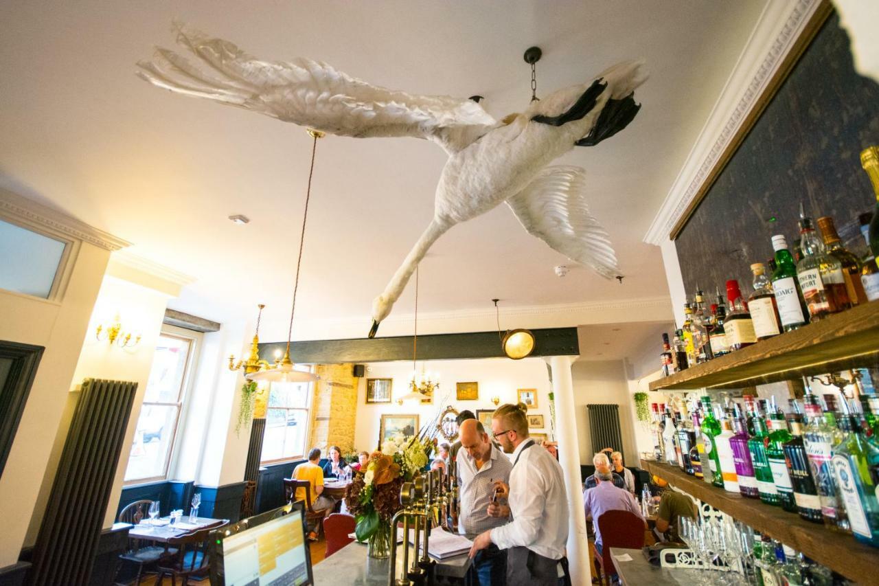 The Crooked Swan Hotel Crewkerne Kültér fotó