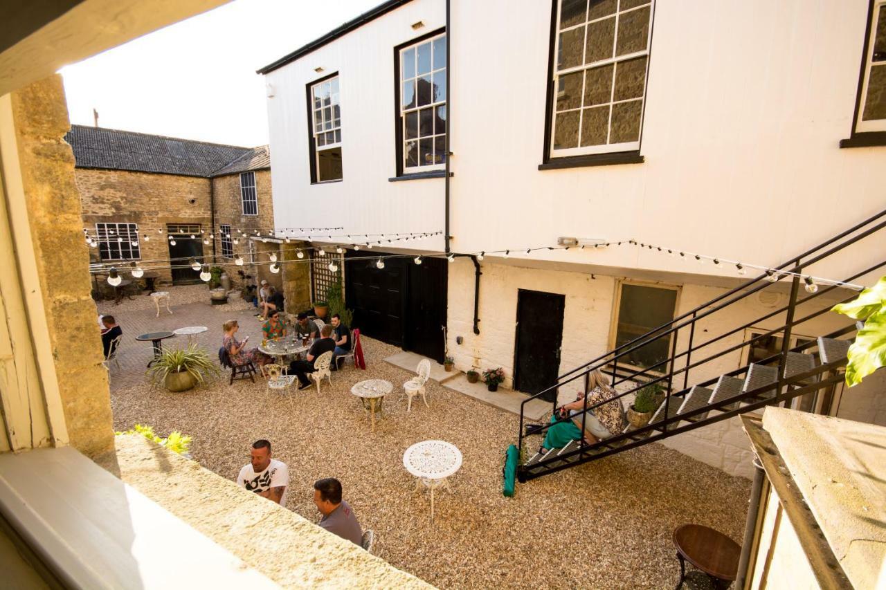 The Crooked Swan Hotel Crewkerne Kültér fotó